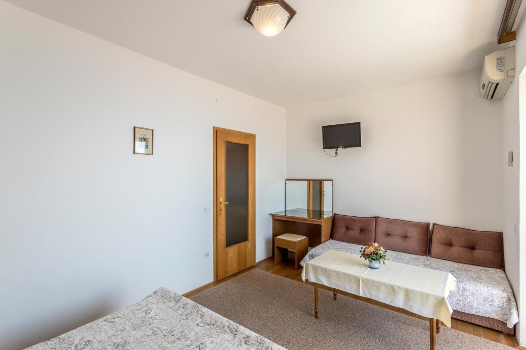 Apartments With A Parking Space Baska Voda, Makarska - 301 Номер фото